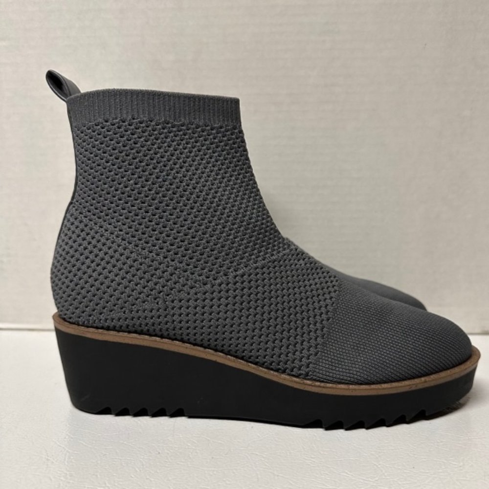 NWOT Reissa Wedge Sock Bootie by Bandolino